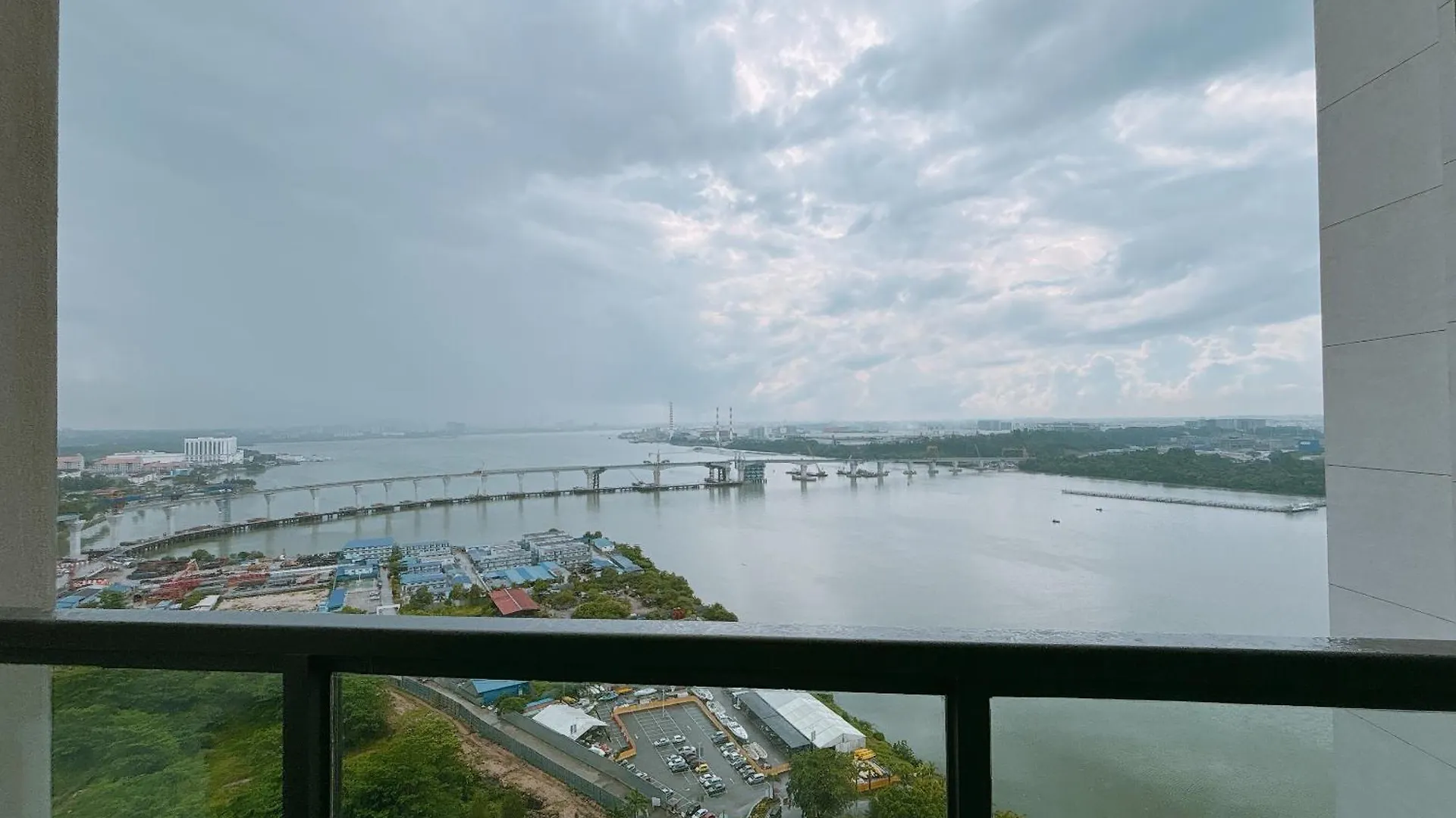 R&F Princess Cove Seine Region By Lions Bay Johor Bahru 0*,